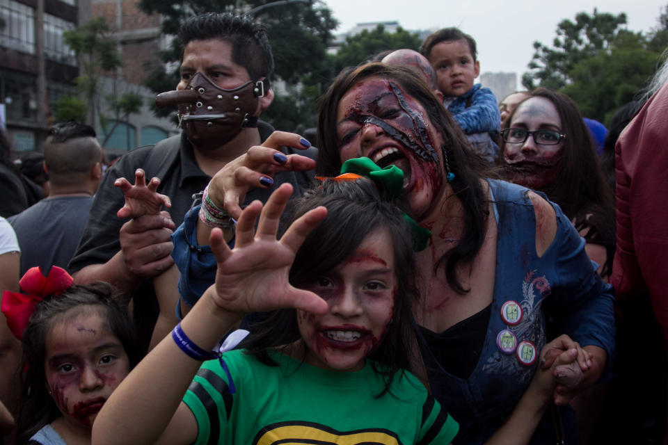 FOTOS | Zombies ‘atacan’ en la Ciudad de México