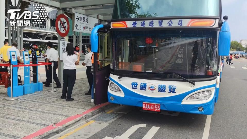 類火車固定發車班表，已調整為每半小時一班。（圖／TVBS）