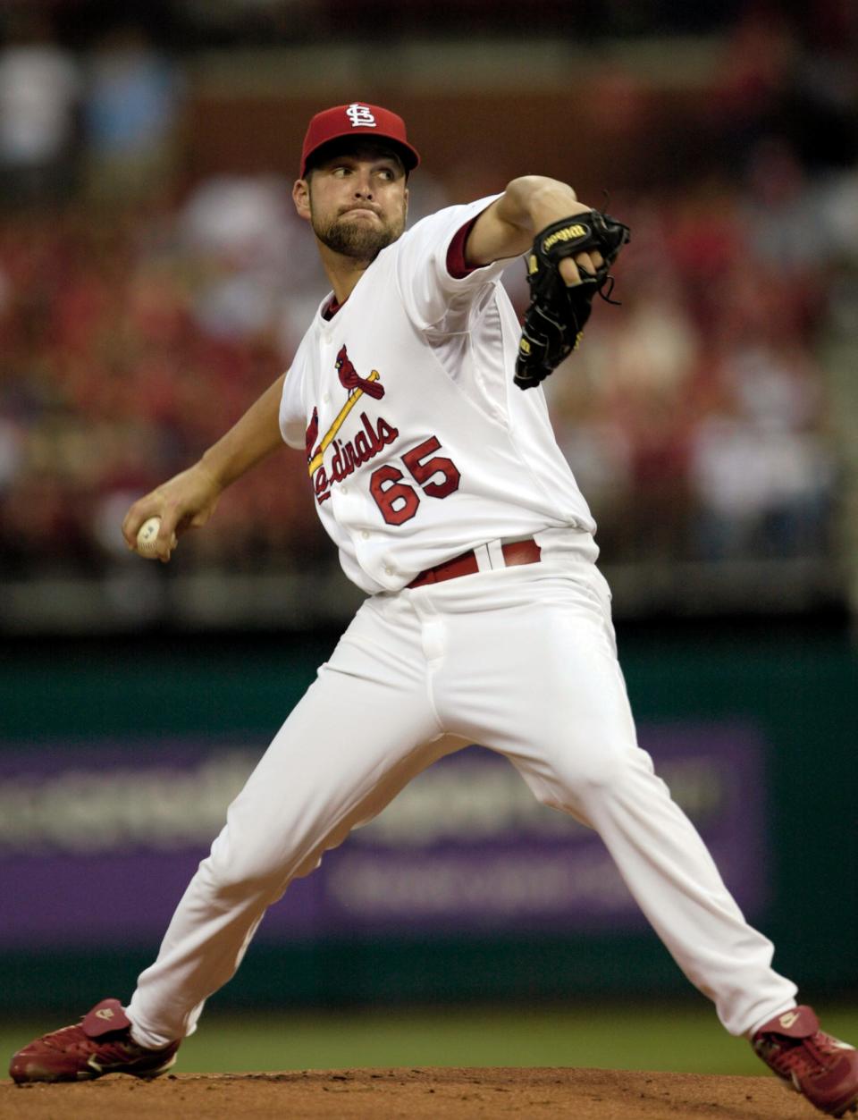 St. Louis Cardinals starter Mike Parisi pitches against the Pittsburgh Pirates on May 31, 2008, in St. Louis.
