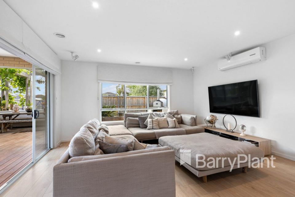 140 Dromana Parade, Safety Beach. Source: Barry Plant Photography/Domain