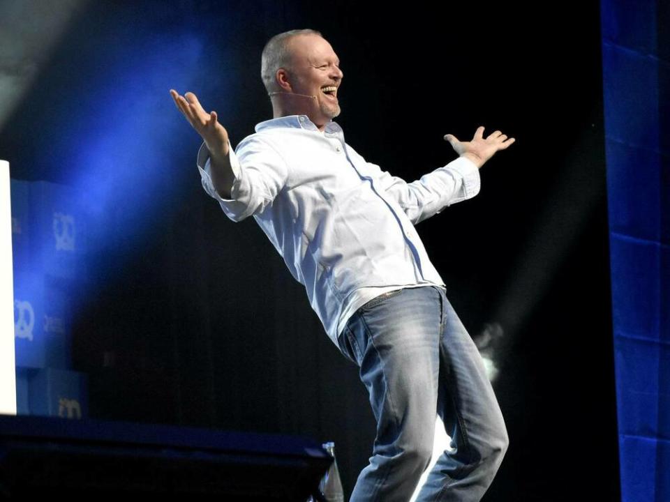 Stefan Raab produziert "Täglich frisch geröstet". (Bild: imago images/Future Image)