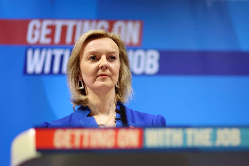 FOTO DE ARCHIVO. La ministra de Asuntos Exteriores británica, Liz Truss, habla en la Conferencia de Primavera del Partido Conservador en Blackpool, Reino Unido