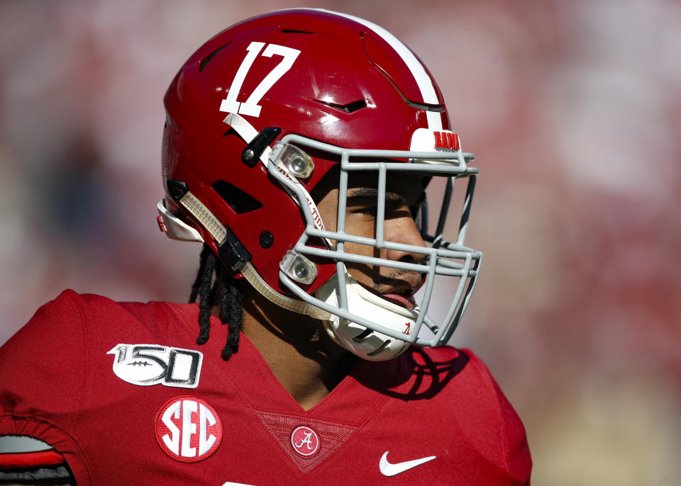 TUSCALOOSA, AL - NOVEMBER 09: Jaylen Waddle #17 of the Alabama Crimson Tide warms up prior to the game against the LSU Tigers at Bryant-Denny Stadium on November 9, 2019 in Tuscaloosa, Alabama. (Photo by Todd Kirkland/Getty Images)