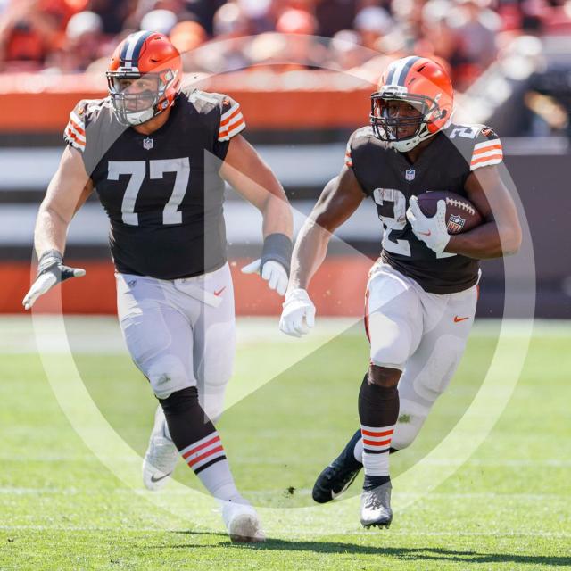 Browns Extend Wyatt Teller