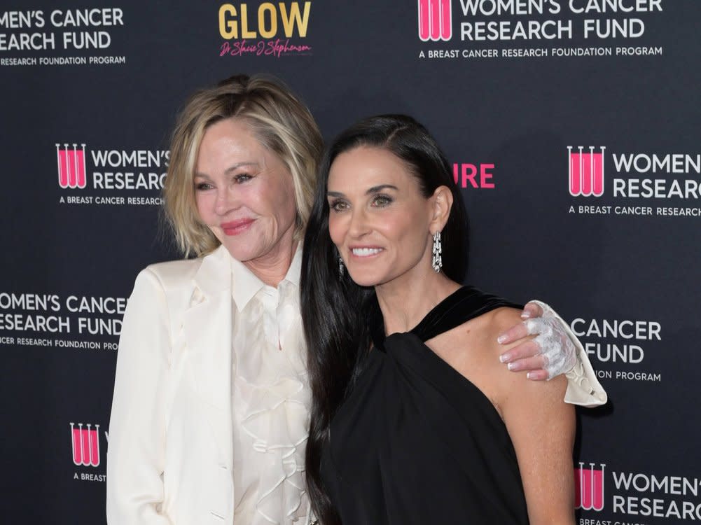 Melanie Griffith und Demi Moore besuchten beide das Event "Unforgettable Evening". (Bild: imago/Featureflash)