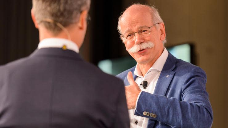 Das Handelsblatt hat seine Leser nach Stuttgart eingeladen. Beim Deutschland Dinner redet Daimler-Chef Dieter Zetsche über die Zukunft der Elektromobilität, das Silicon Valley und sein Verhältnis zu den Grünen.