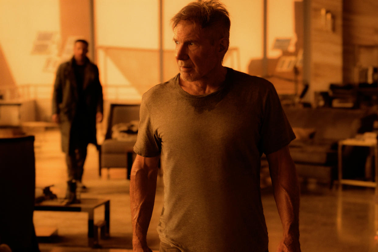 Ryan Gosling (left) and Harrison Ford in <em>Blade Runner 2049</em> (Photo: Warner Bros.)