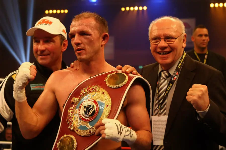 2009 /2013-2016: JÜRGEN BRÄHMER (WBA/WBO Halbschwergewicht) - der heutige Trainer von Tyron Zeuge wird 2009 kampflos WBO-Champ. Der damalige Titelverteidiger Szolt Erdei legt den Titel nieder, um ein Stallduell zu vermeiden