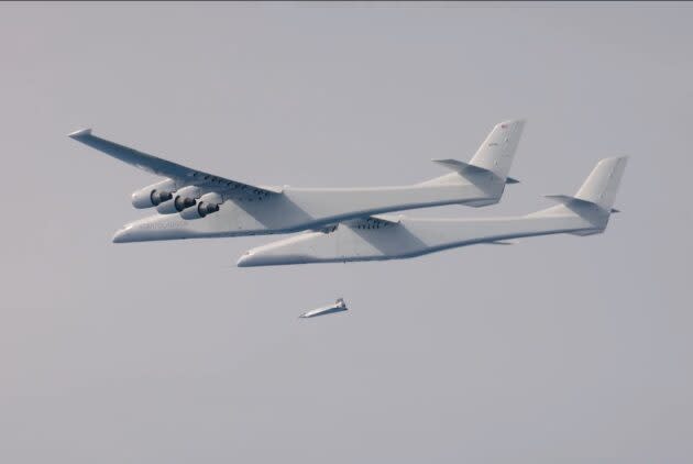 Stratolaunch’s carrier airplane releases the TA-1 test vehicle for launch. (Stratolaunch via Vimeo)