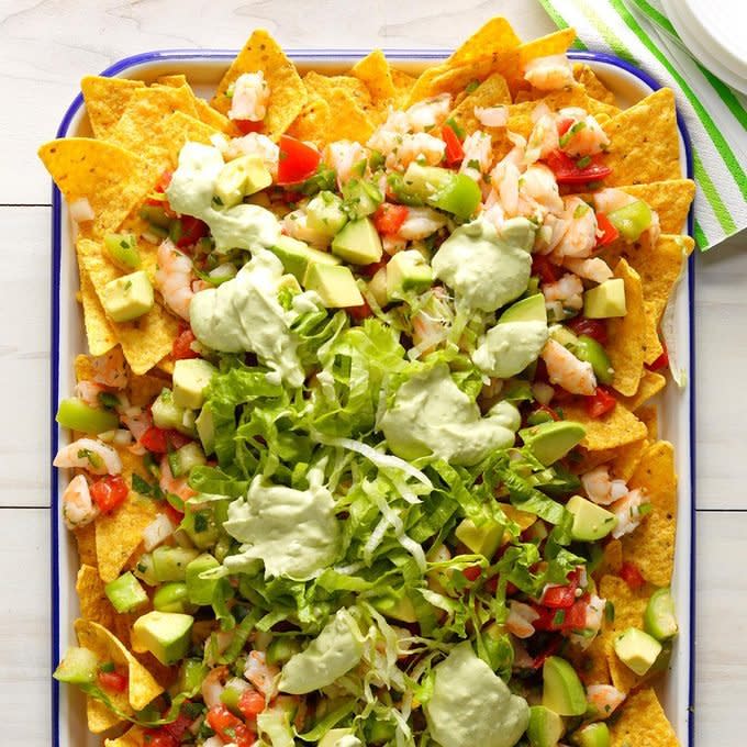 Fresh Shrimp And Avocado Nachos Exps Sdjj18 214141 B02 15 2b 8