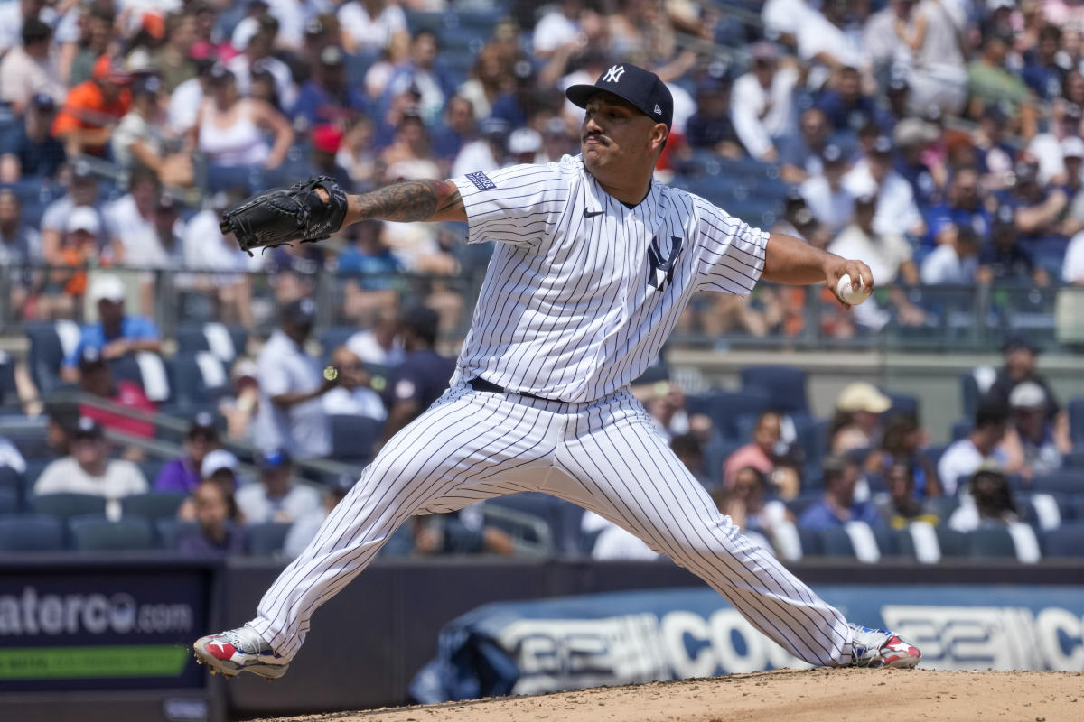 Yankees put All-Star Cortes on injured list for groin strain