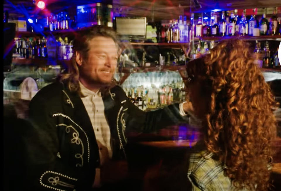 Image: Blake Shelton reveals his mullet in his 'No Body' official music video. (via Youtube )