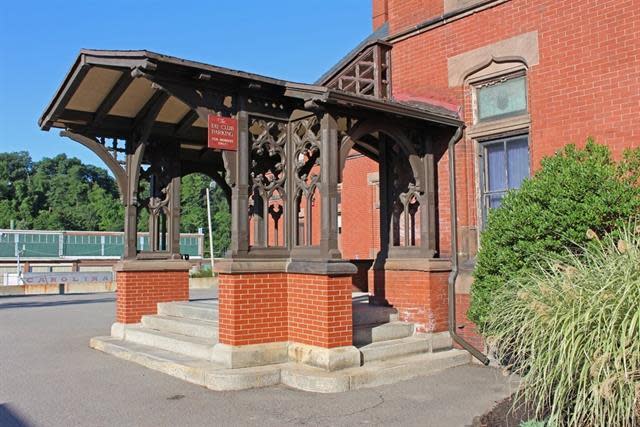 For $525K, Perfectly Preserved Historic Mansion Comes With Ghostly Cleaning Staff