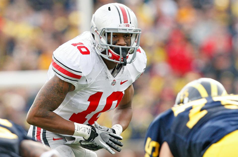 Ohio State Buckeyes linebacker Ryan Shazier (10) against Michigan Wolverines at Michigan Stadium, November 26, 2011.  (Dispatch photos by Kyle Robertson) 