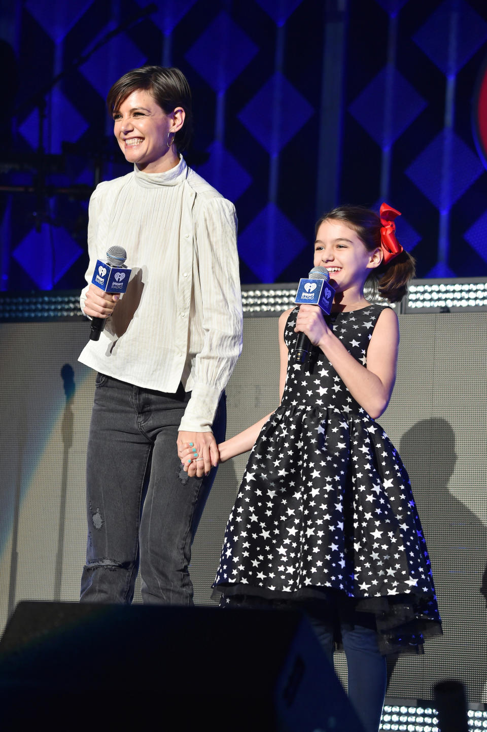 Suri Cruise dufte auf der Bühne Superstar Taylor Swift anmoderieren. (Bild: Getty Images)