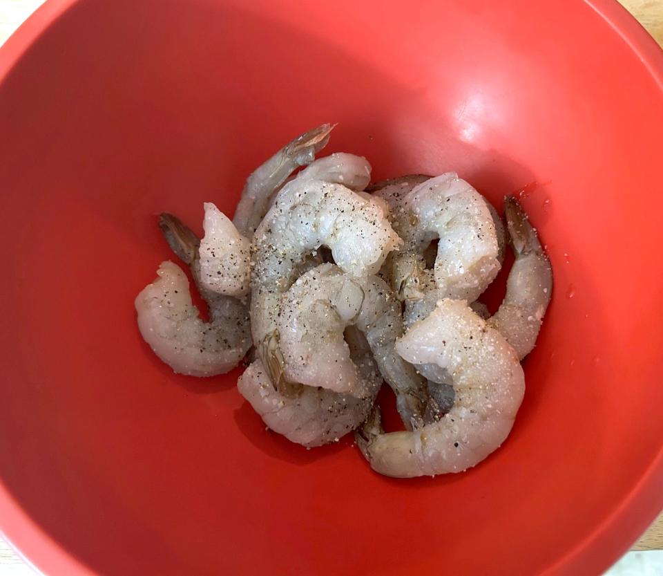 Prepping shrimp for Gordon Ramsay's 10-minute scampi