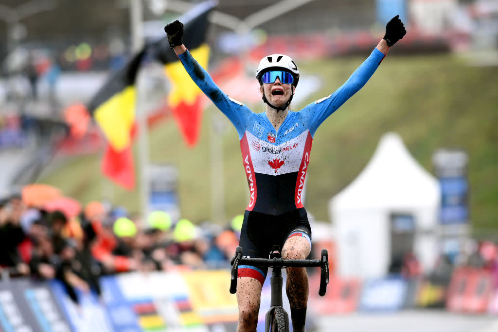  HOOGERHEIDE NETHERLANDS  FEBRUARY 04 Isabella Holmgren of Canada celebrates at finish line as gold medal during the 74th World Championships CycloCross 2023  Womens Junior  CXWorldCup  Hoogerheide2023  on February 04 2023 in Hoogerheide Netherlands Photo by David StockmanGetty Images 