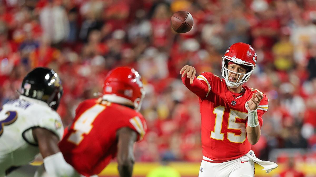 NFL Kickoff: Chiefs hold on to defeat Ravens 27-20