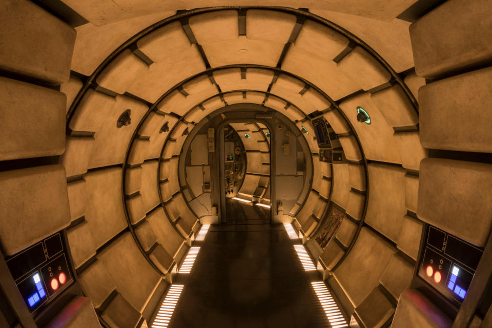 Tunnel inside Millennium Falcon: Smugglers Run ride