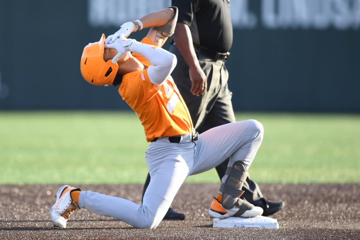 No. 1 Tennessee Vols baseball host Georgia Bulldogs pictures