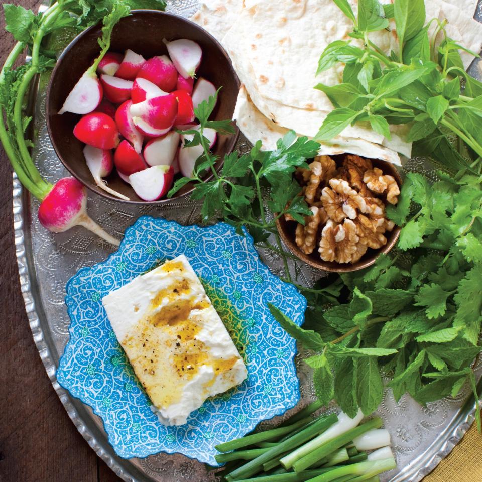 Fresh Herb Platter (Sabzi Khordan)