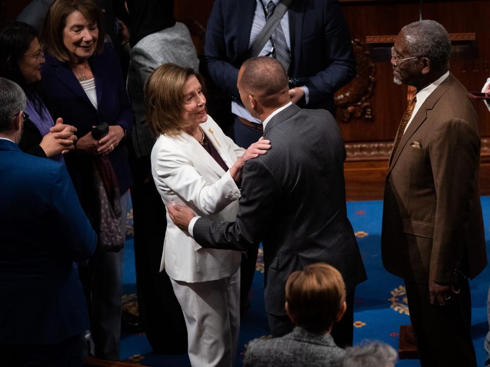Pelosi and Jeffries after she announced she would step down from party leadership on November 17, 2022.