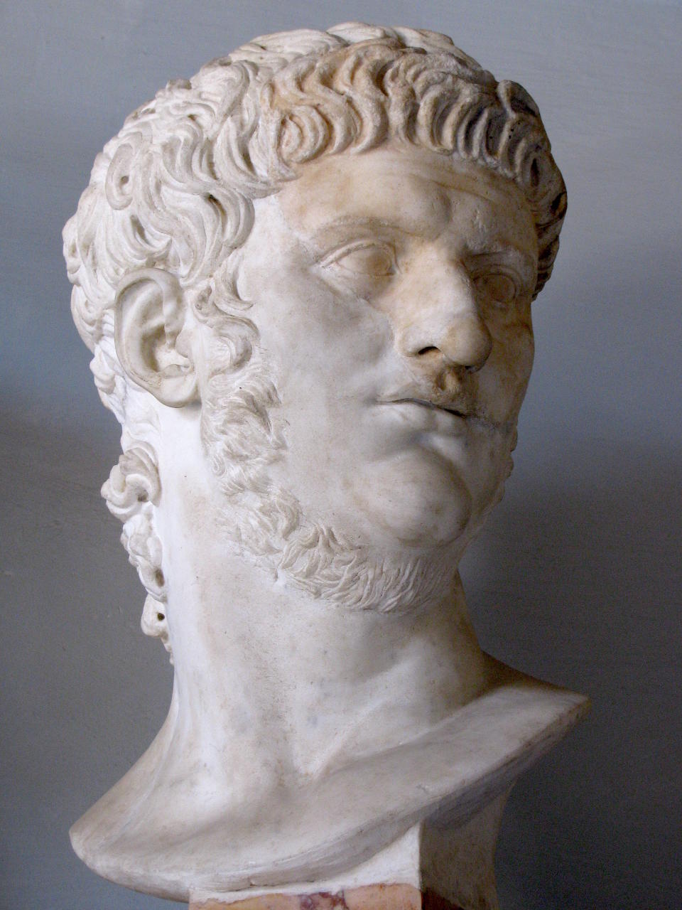 <p>Nero: the populist political monster who murdered his mother and other family members – but craved the love of the masses.</p>Creative Commons