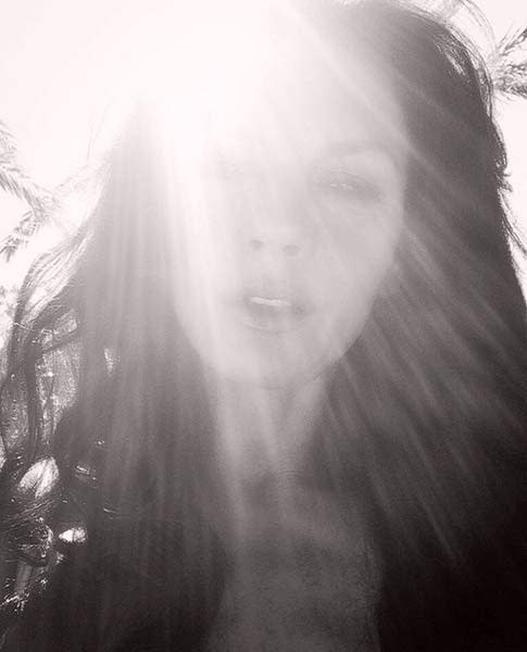 catherine-zeta-jones-morning-selfie