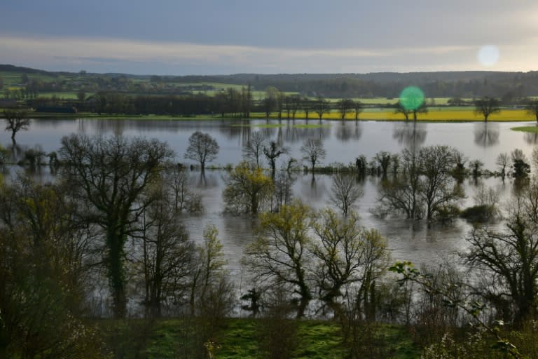 La Creuse en crue à la suite de fortes pluies, le 31 mars 2024 à La Roche-Posay, dans la Vienne (Pascal LACHENAUD)