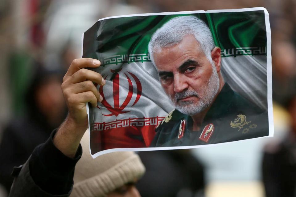 Soleimani stock photo 1800px Tehran after assassination Qassem