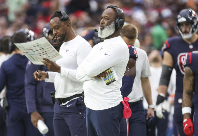 Coach Lovie Smith reveals what Texans must do to end 2022 on a