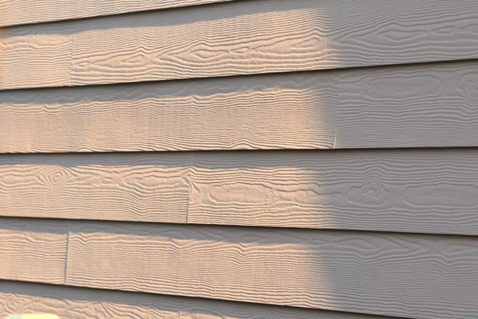 How Much Does Fiber Cement Siding Cost? 