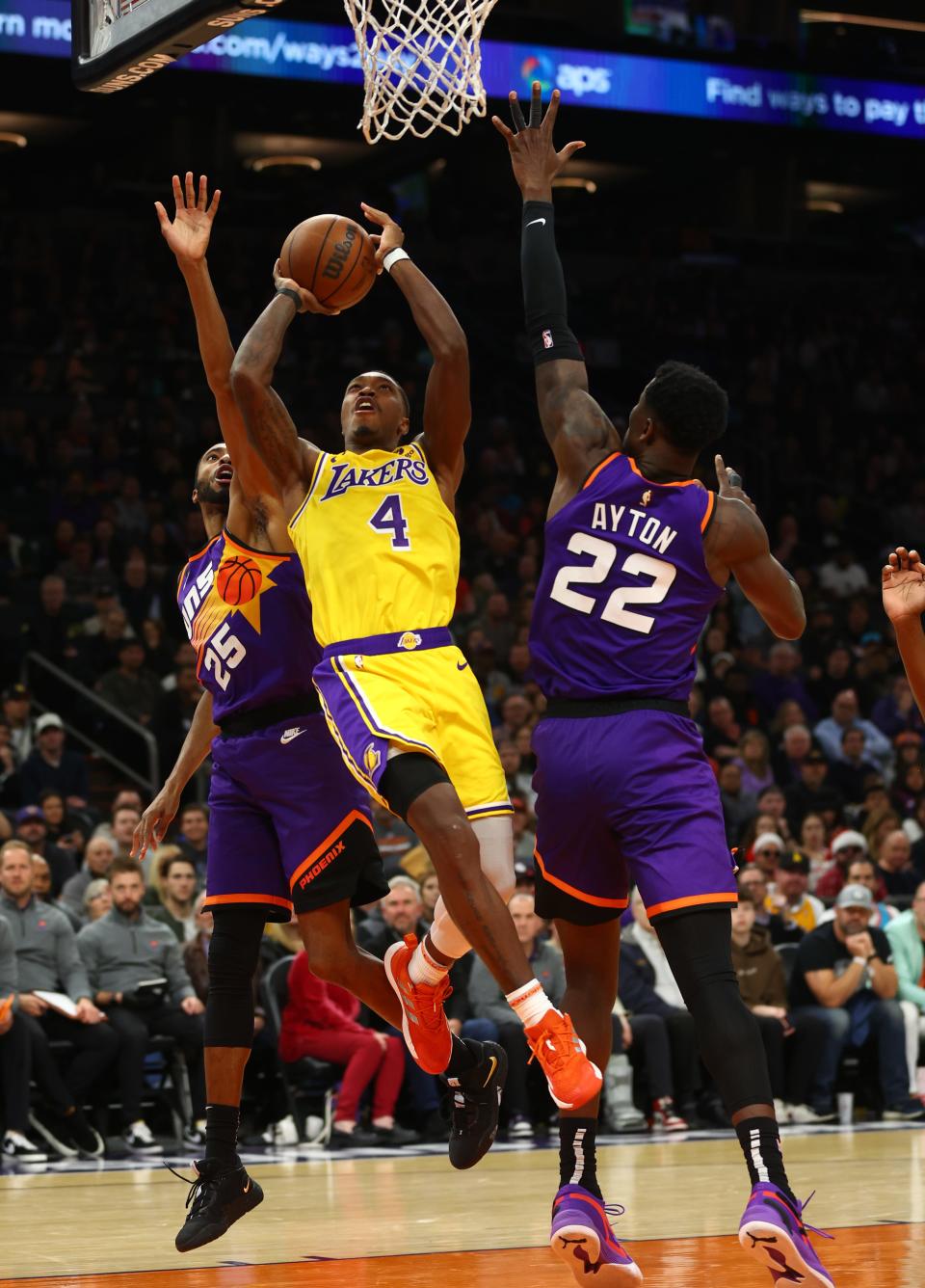 Will the Los Angeles Lakers or Phoenix Suns win their NBA game on Wednesday night?