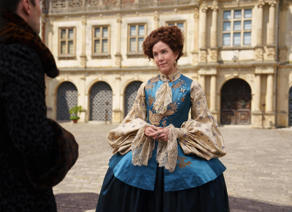 The Great -- "The Bullet or the Bear" - Episode 301 -- Catherine and Peter seek some marriage guidance after the chaotic events of the previous day left them in an awkward place in their relationship. Aunt Elizabeth (Belinda Bromilow), shown. (Photo by: Christopher Raphael/Hulu)