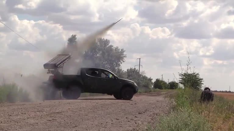 Soldados ucranianos derribaron un helicóptero ruso