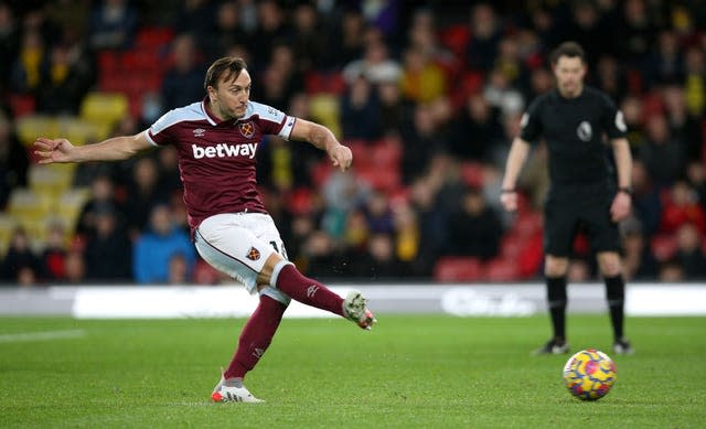 Mark Noble scored from the spot