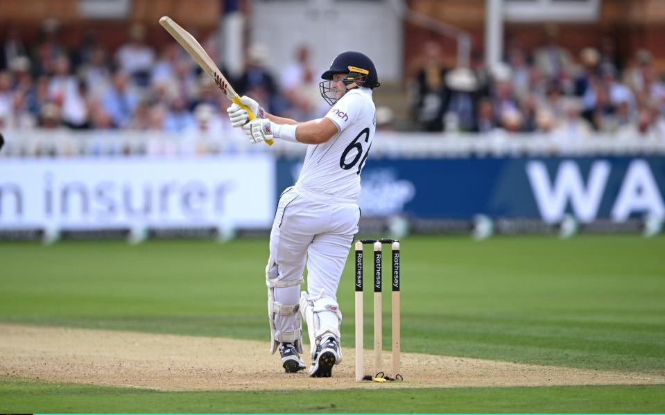 Joe Root is putting on another clinic at Lord's.