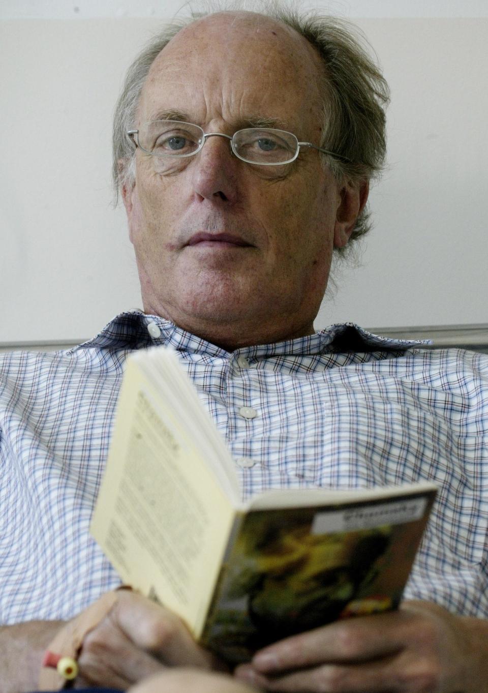 Gibson in the Makassed Hospital of east Jerusalem as he recovered from a suspected stroke in September 2004, after being taken ill during a visit to meet Palestinian officials in the West Bank city of Ramallah - Oded Balilty/AP Photo