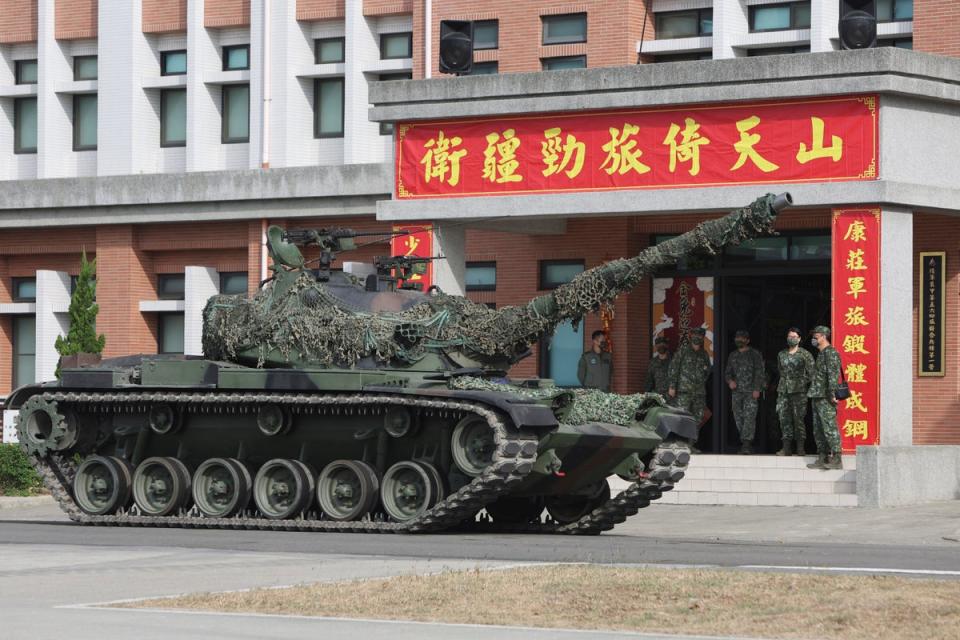 Taiwanese tanks take part in a drill  (AP)