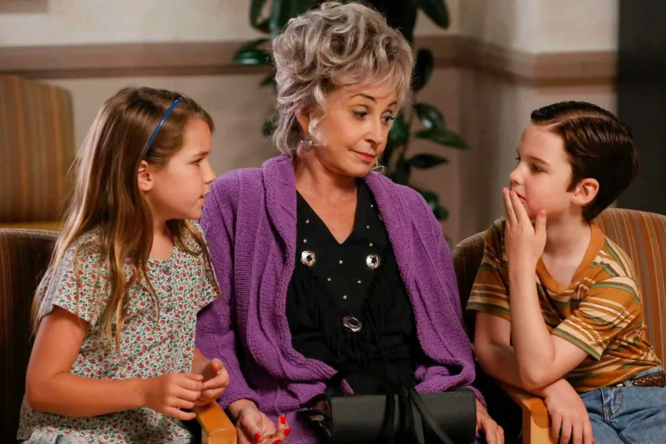 <p>Robert Voets/CBS/Warner Bros. Entertainment</p> Raegan Revord, Annie Potts and Iain Armitage in 