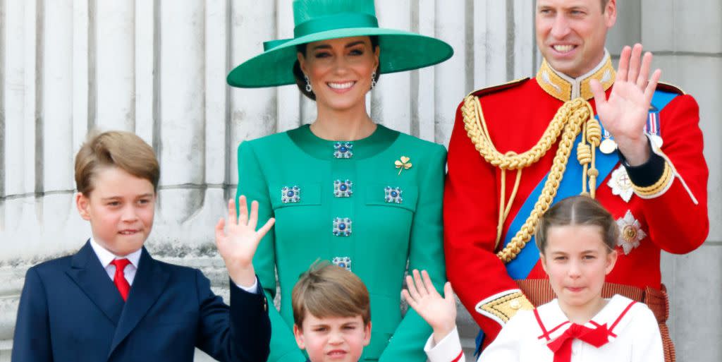 prince george of wales, prince louis of wales, catherine, princess of wales, prince william waving