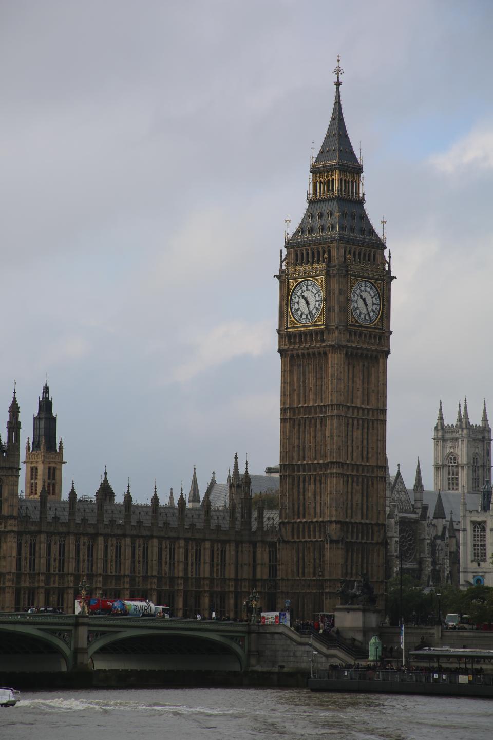 LONDON - OCTOBER 13: View of Big Ben, Westminster Palace and Westminster Bridge across the River Thames from the Millennium Bridge on October 13, 2016 in London, Great Britain, United Kingdom. (Photo by Waring Abbott/Getty Images)