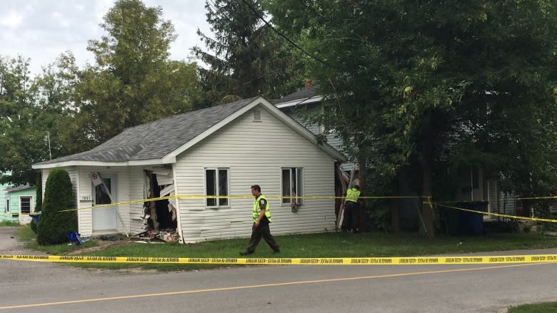 Stolen car crashes through house, into another on Montreal's South Shore