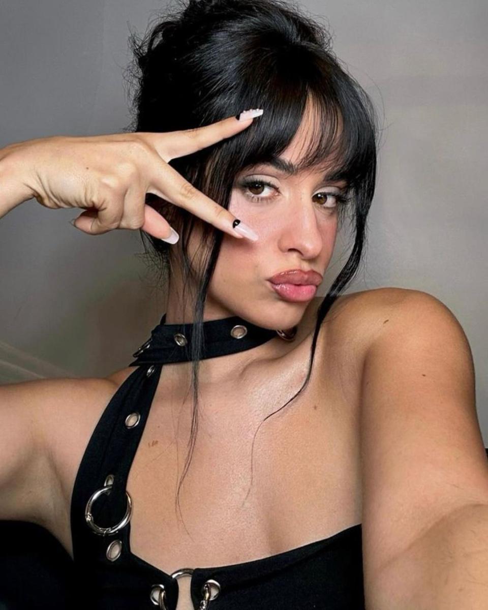 <h1 class="title">Camila Cabello Nails</h1><cite class="credit">Instagram/[@tombachik](https://www.instagram.com/tombachik/)</cite>