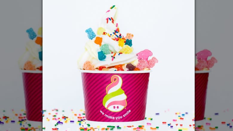 Menchies Frozen Yogurt with toppings