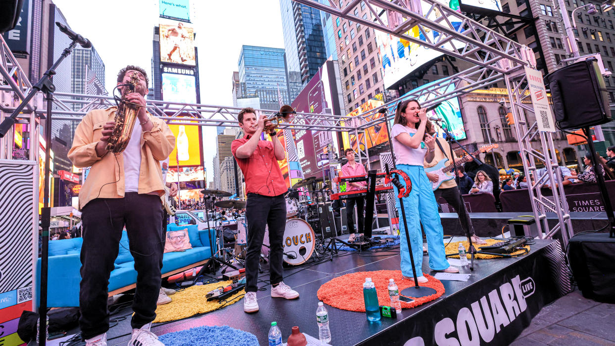   The band Couch performs during the Times Square Live Friday Concerts Series utilizing a variety of products from RF Venue for dropout-free wireless microphones and in-ear monitors performance in one of the world’s most congested RF environments. 