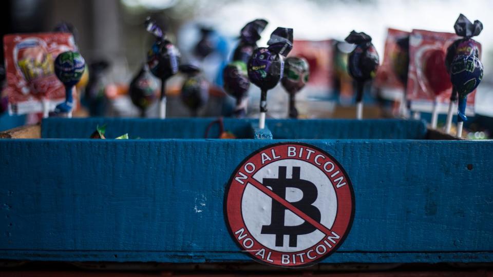 «Nein zum Bitcoin»: Einer Umfrage zufolge lehnen rund 70 Prozent der Salvadorianer das Bitcoin-Gesetz ab.