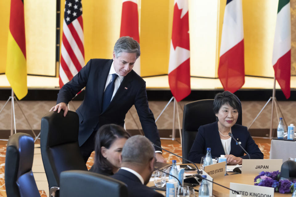 U.S. Secretary of State Antony Blinken, left, arrives for an outreach session during the Group of 7 Foreign Ministers meetings at the Iikura Guest House in Tokyo Wednesday, Nov. 8, 2023. (Tomohiro Ohsumi/Pool Photo via AP)