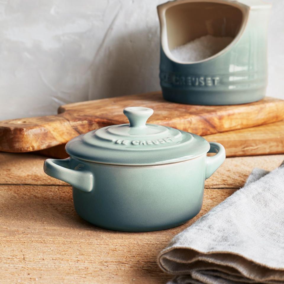 9) 8 oz. Signature Petite Cocotte