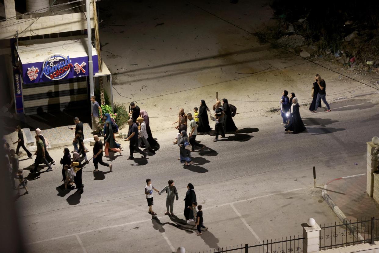 Civilians leave their houses in Jenin as Israel continue attacks (Anadolu Agency via Getty Images)